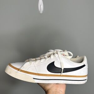 Nike Court Legacy men’s white black ochre sneakers size 10 GUC no box